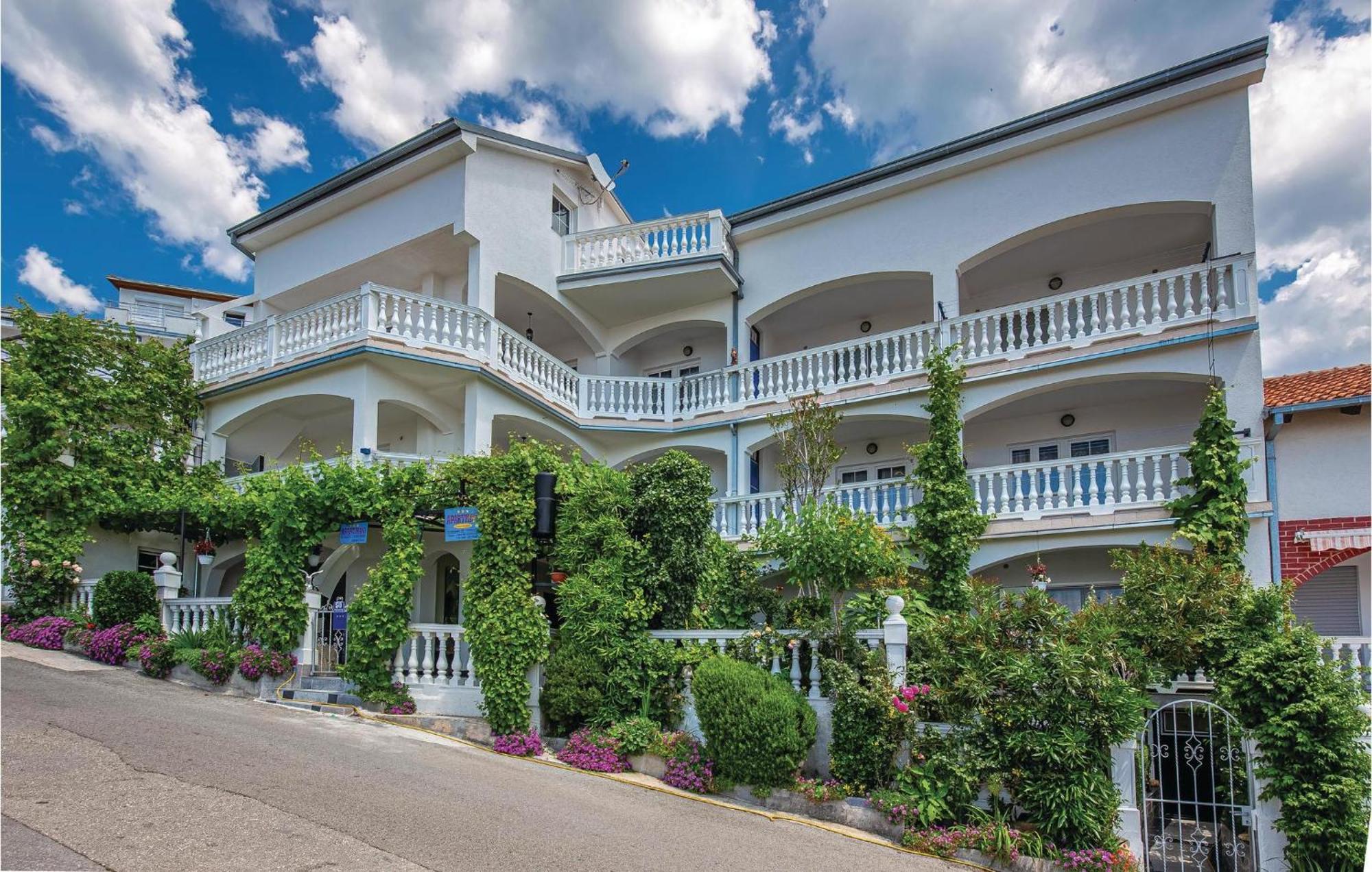 Stunning Apartment In Crikvenica With Wifi Eksteriør bilde