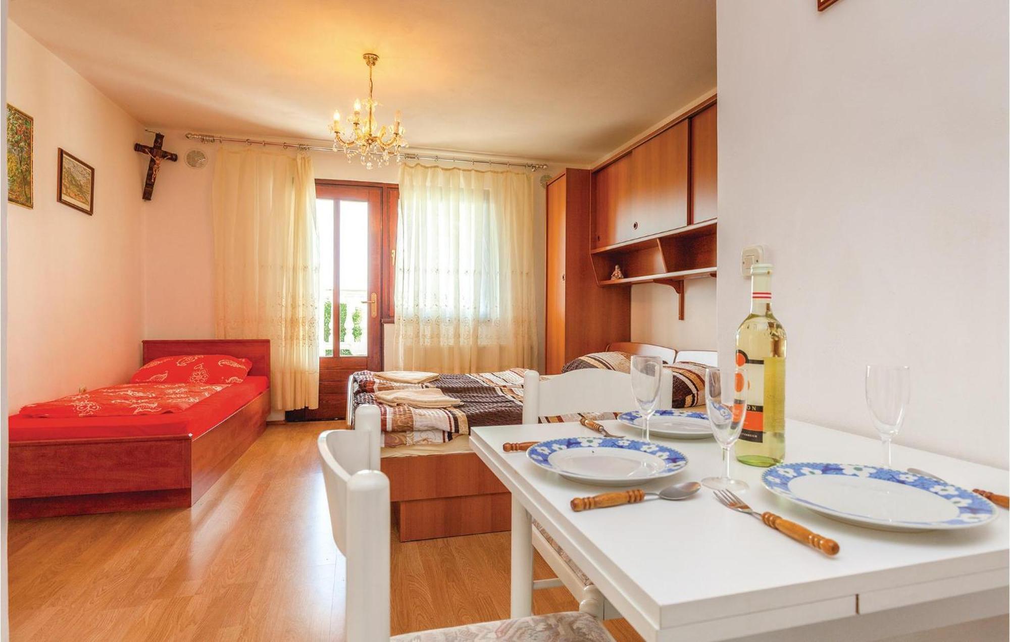 Stunning Apartment In Crikvenica With Wifi Eksteriør bilde