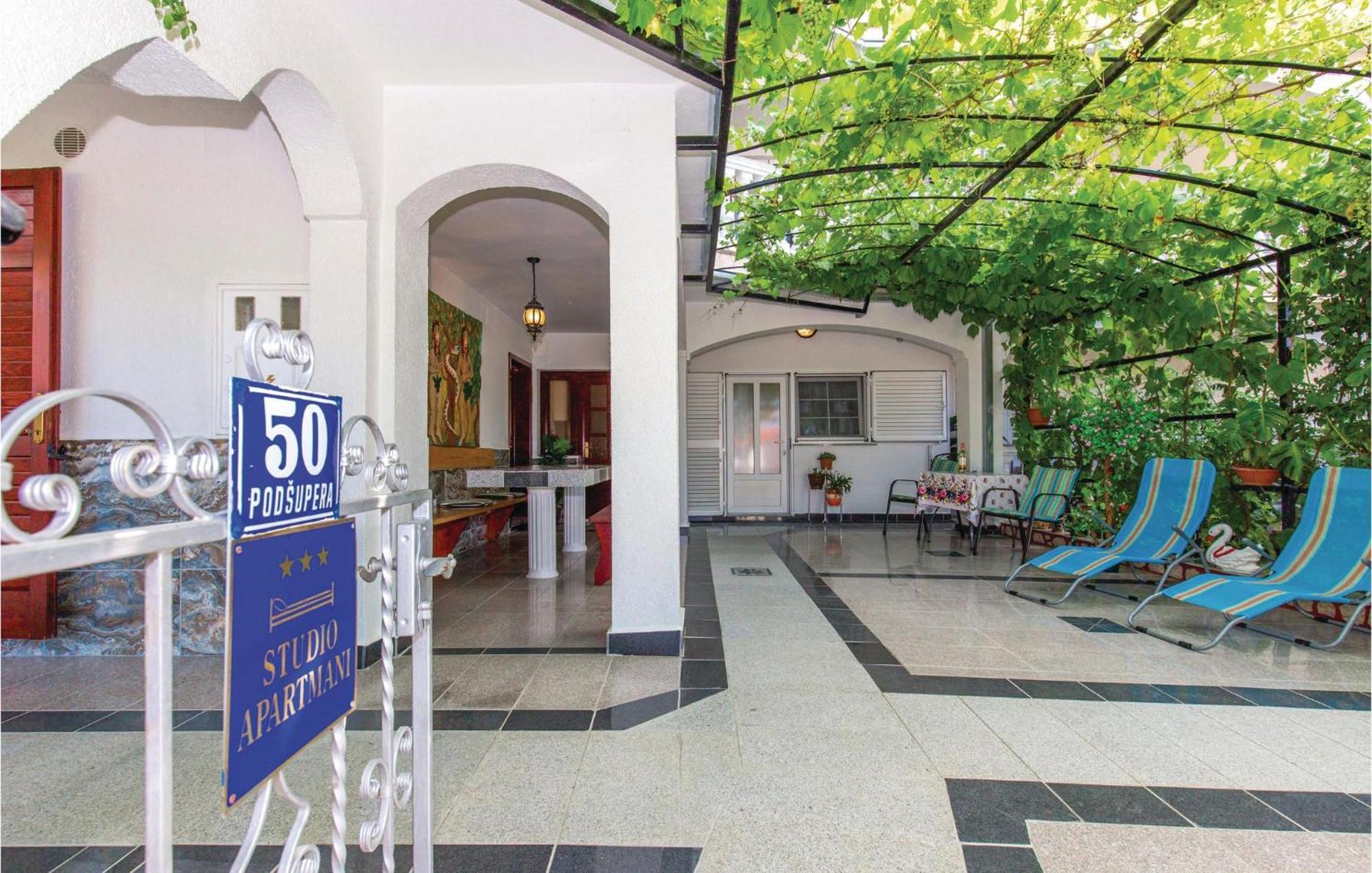 Stunning Apartment In Crikvenica With Wifi Eksteriør bilde
